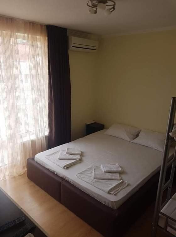 Aniko Apartman Apartment Sveti Vlas Bagian luar foto